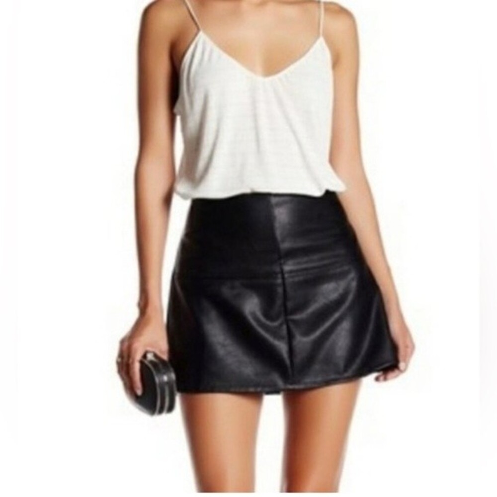 Jolt vegan faux leather black mini skirt size 9 NWOT